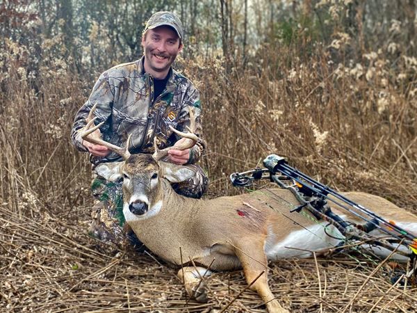 Archery buck